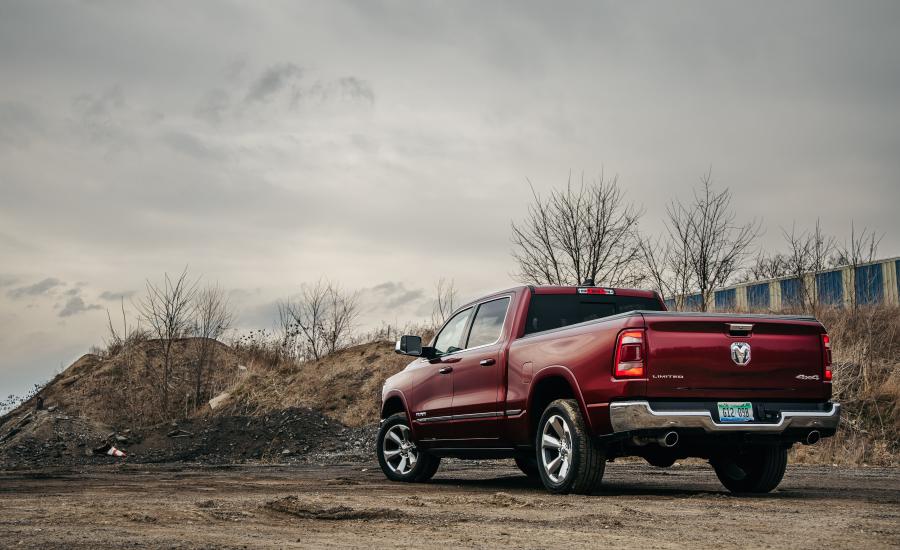  Ram 1500 Limited Crew Cab (DT) 2018 года  (фото 30 из 40)